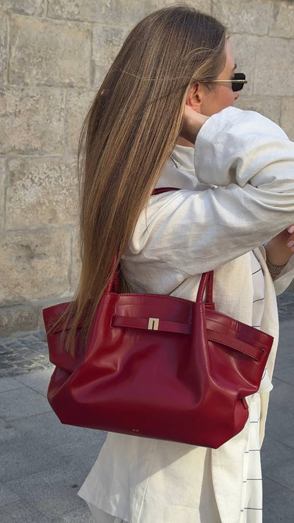Hana Medium Tote Bag - Claret