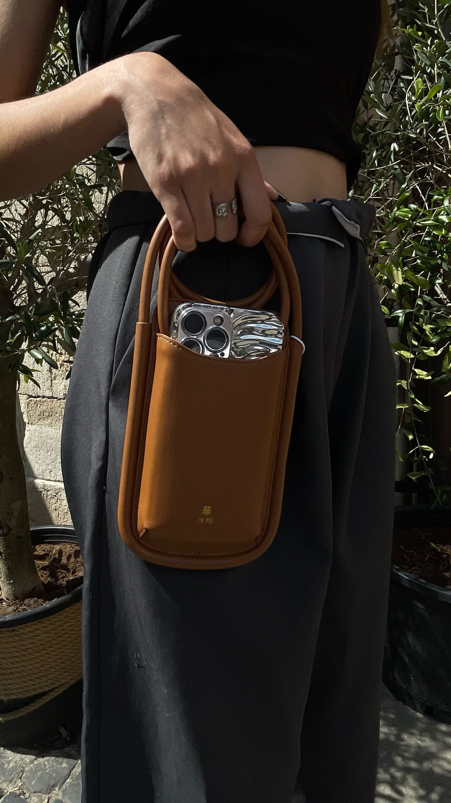 Ayla Phone Bag - Brown