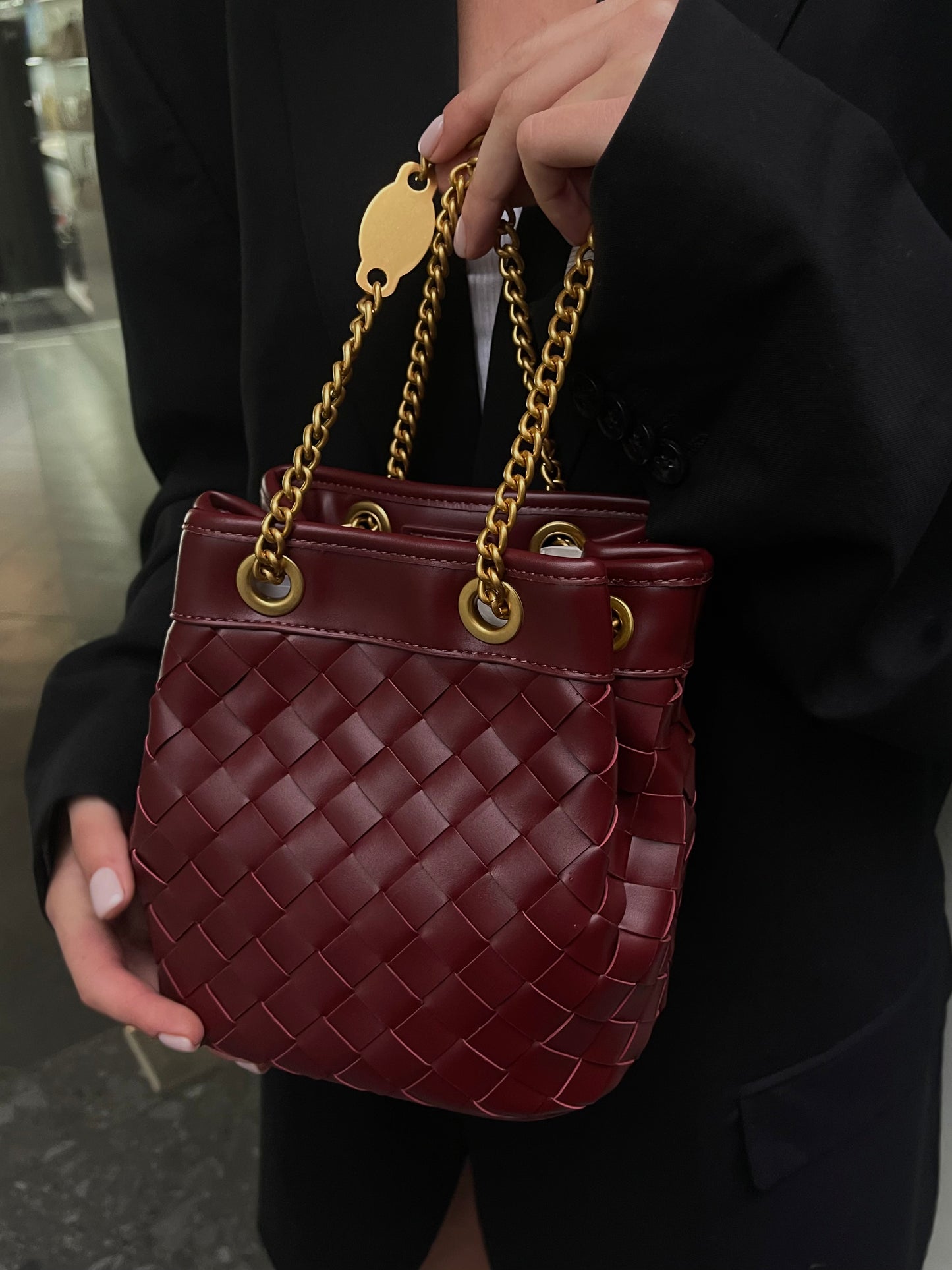 Yara Hand-Woven Bucket Bag - Burgundy