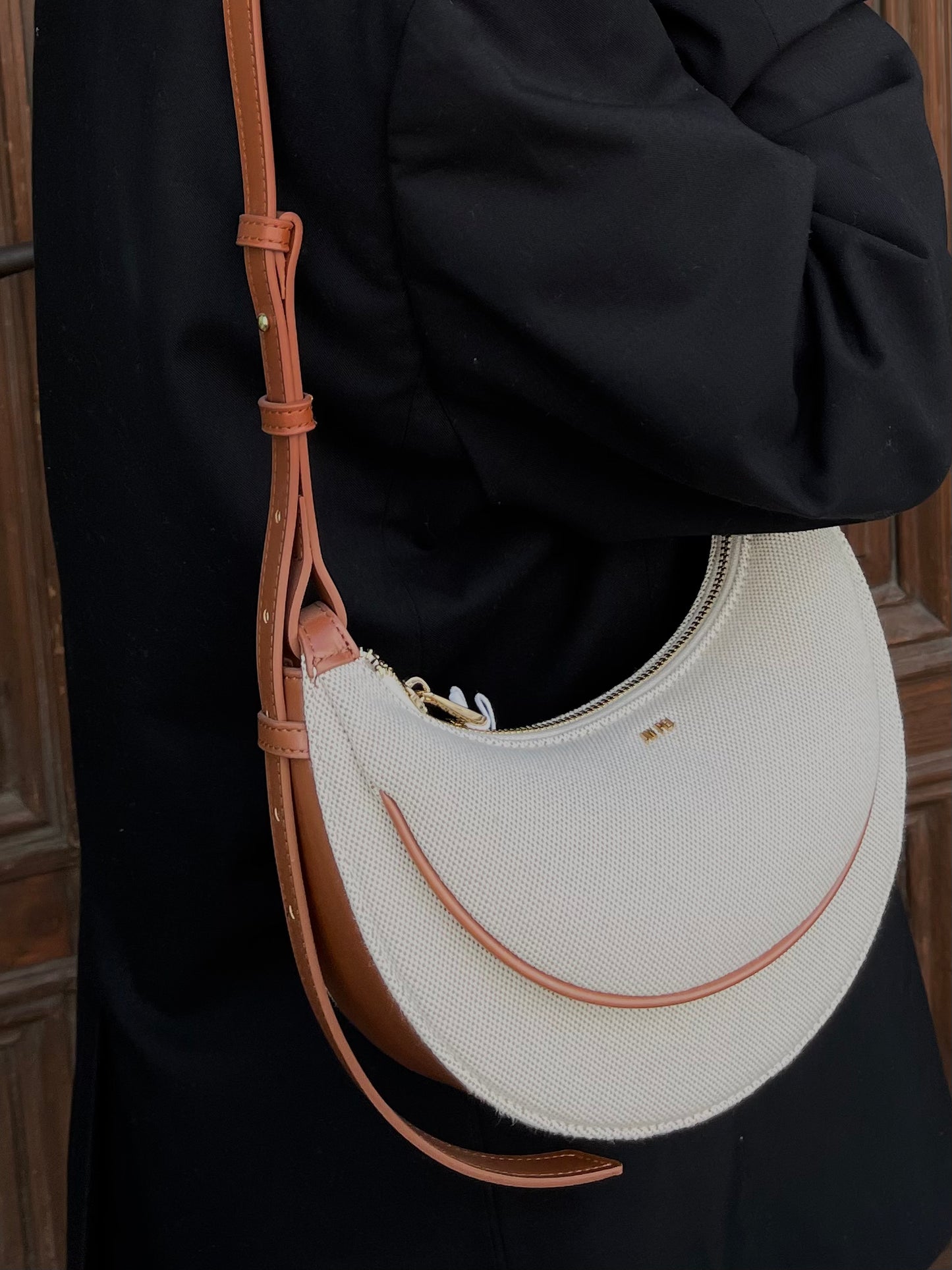 Sharon Crossbody Bag - Brown canvas