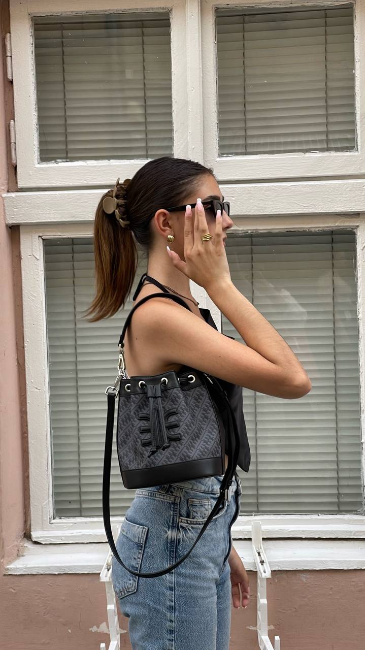 FEI Bucket - Iron Black