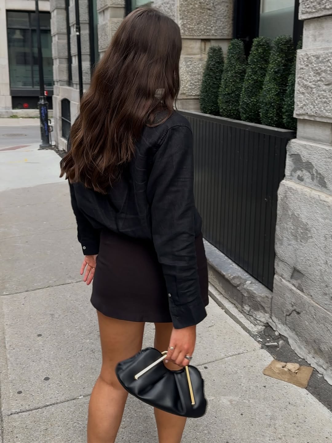 Lila Metal Frame Clutch - Black