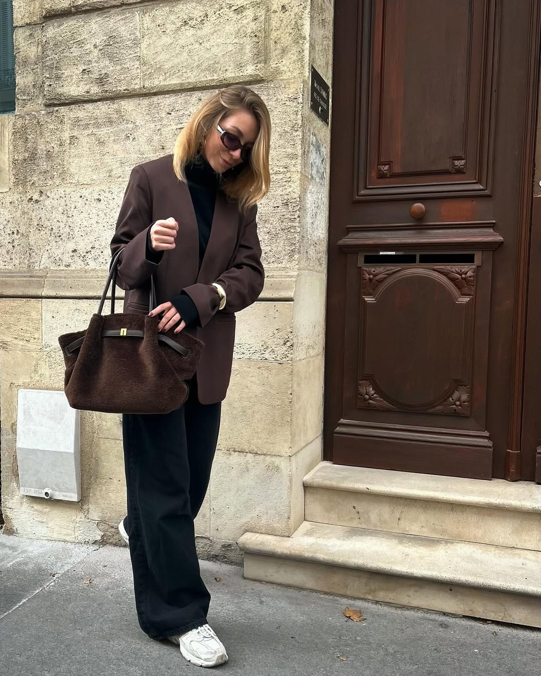 Hana Medium Faux Fur Tote Bag - Mocha Brown