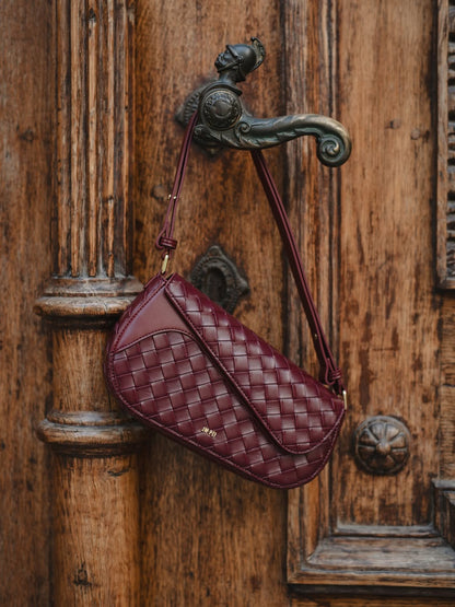 Addisyn Weave Texture Shoulder Bag - Burgundy